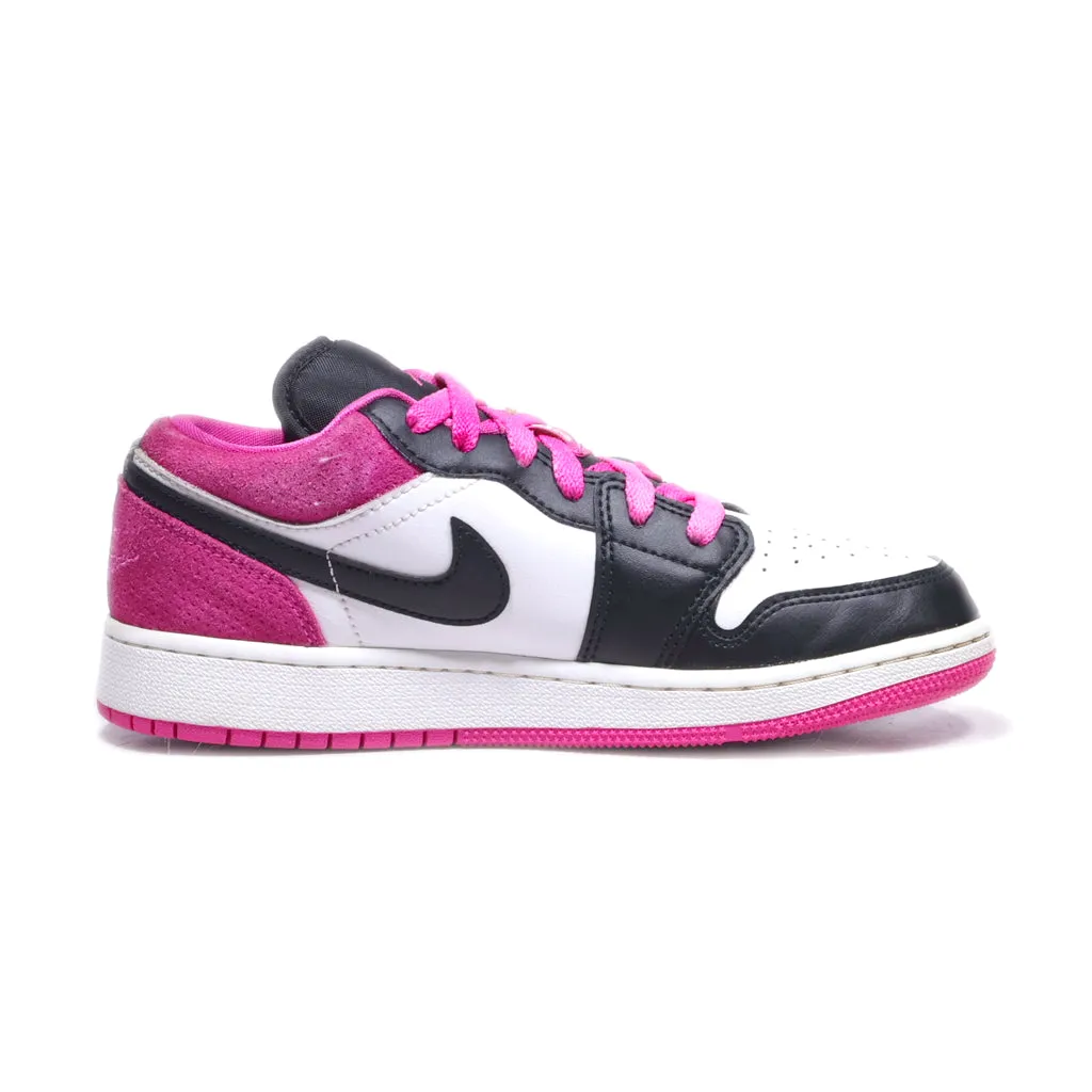 Air Jordan 1 Low Se 'Fuchsia' Low-Top Sneakers Leather Black Colour For Women