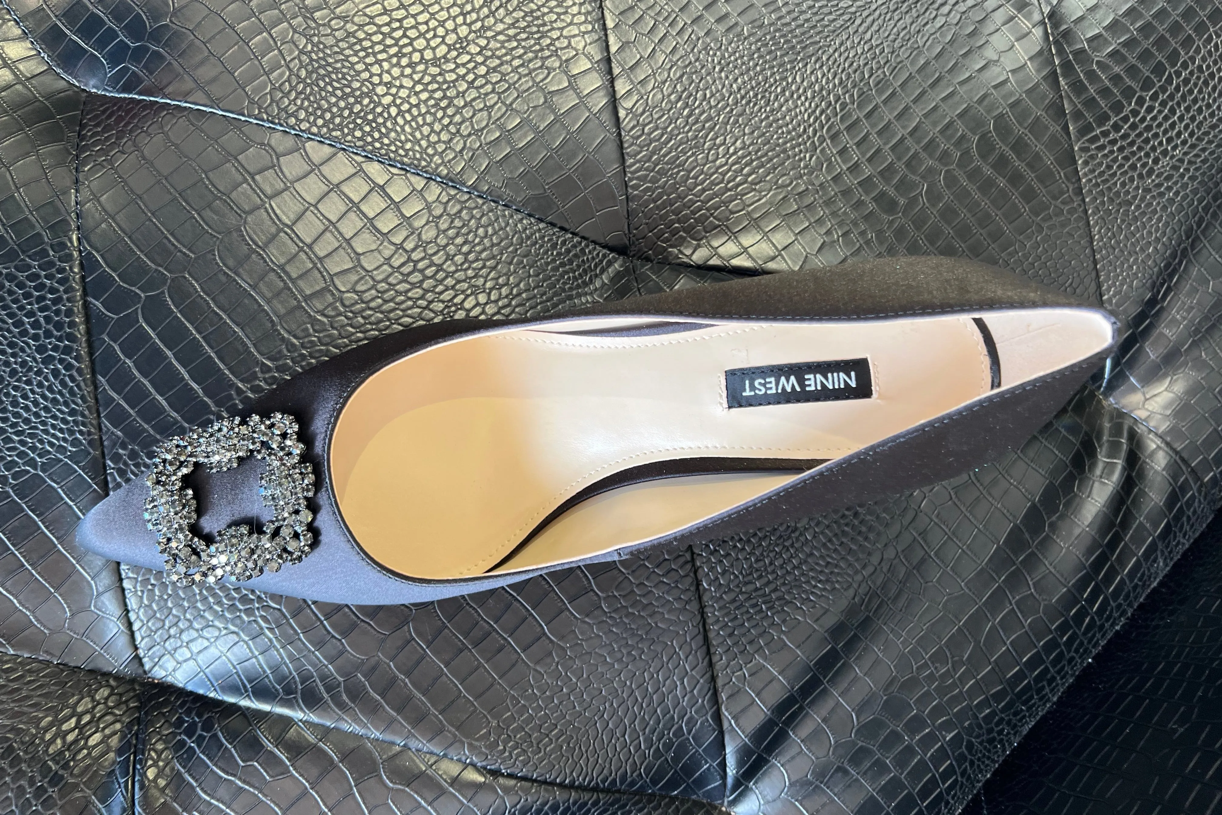 Awysh Shoe