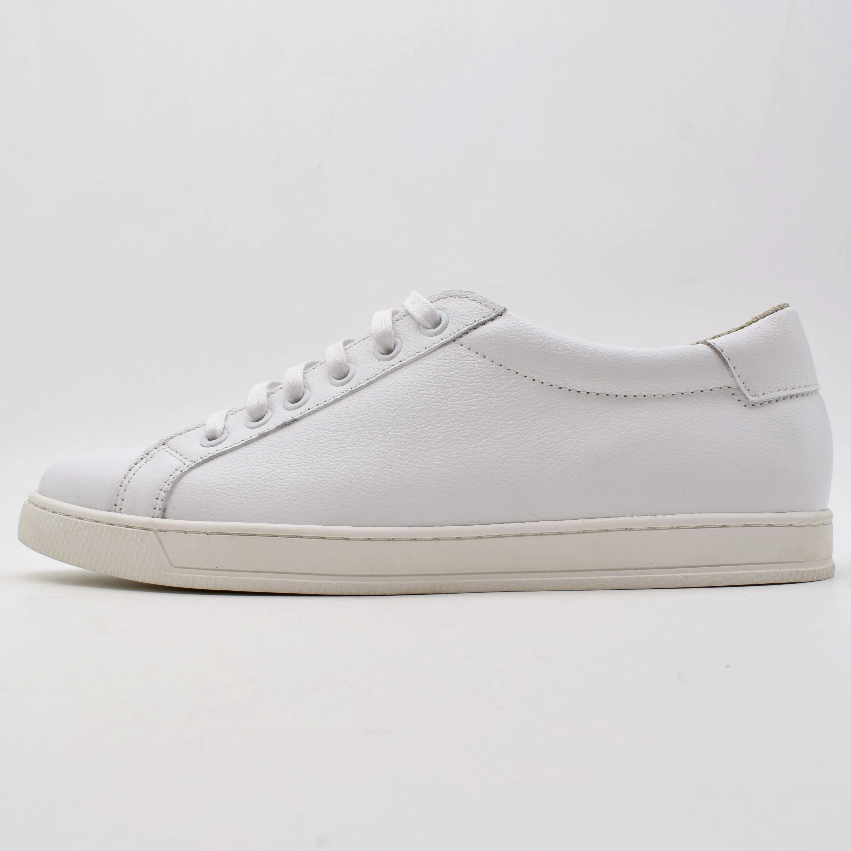 Calf Leather Low-Top Sneakers / White Sole
