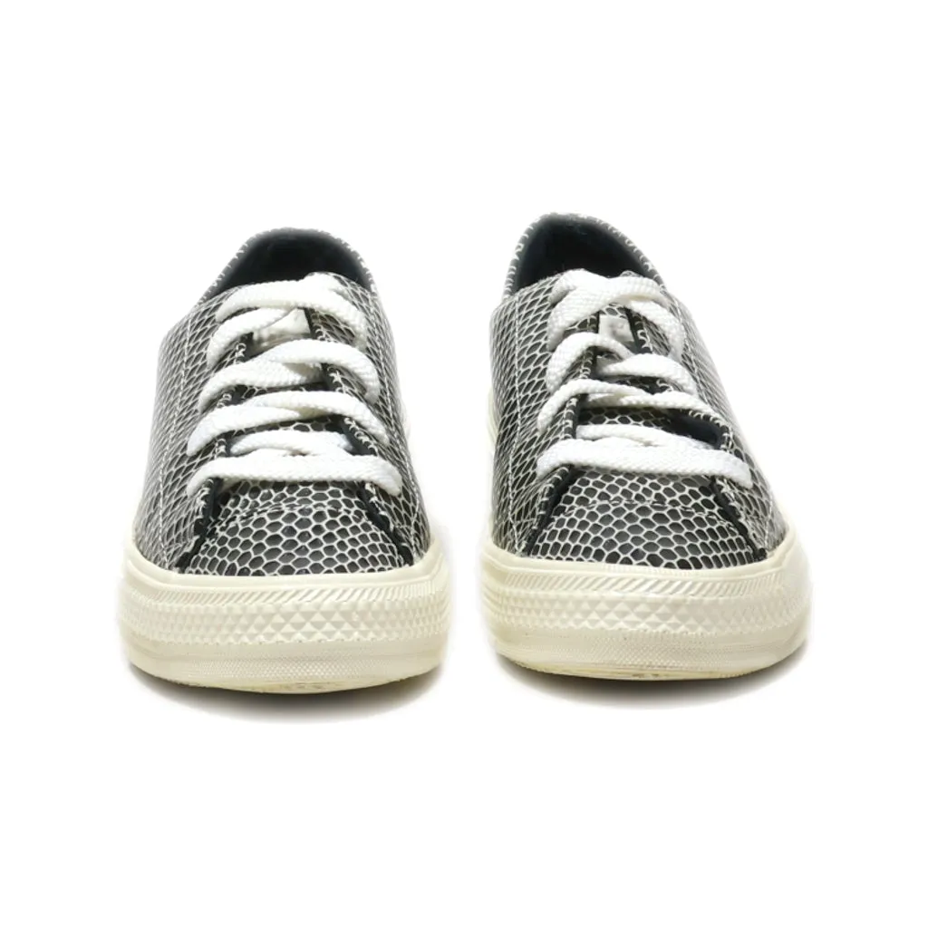 Converse Gemma Ox Low-Top Sneakers Pu Leather Black Colour For Women