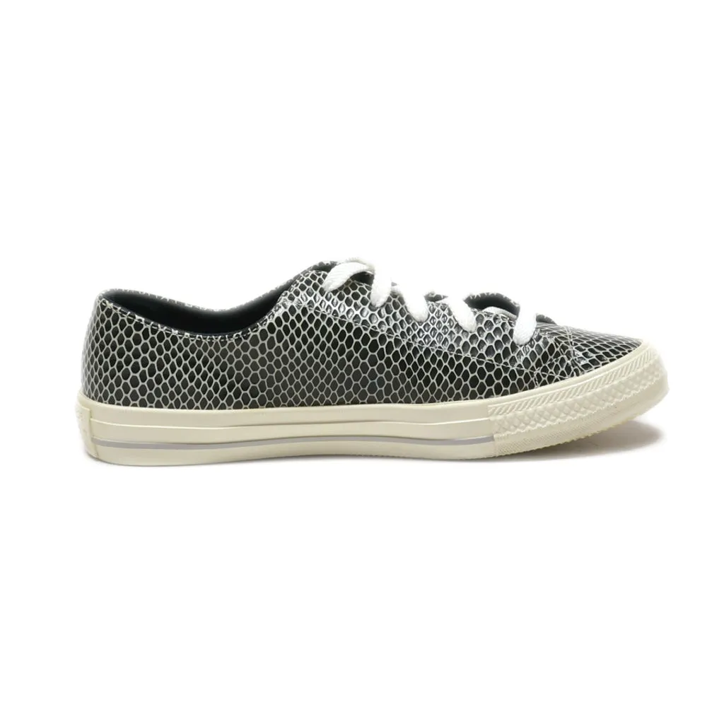 Converse Gemma Ox Low-Top Sneakers Pu Leather Black Colour For Women