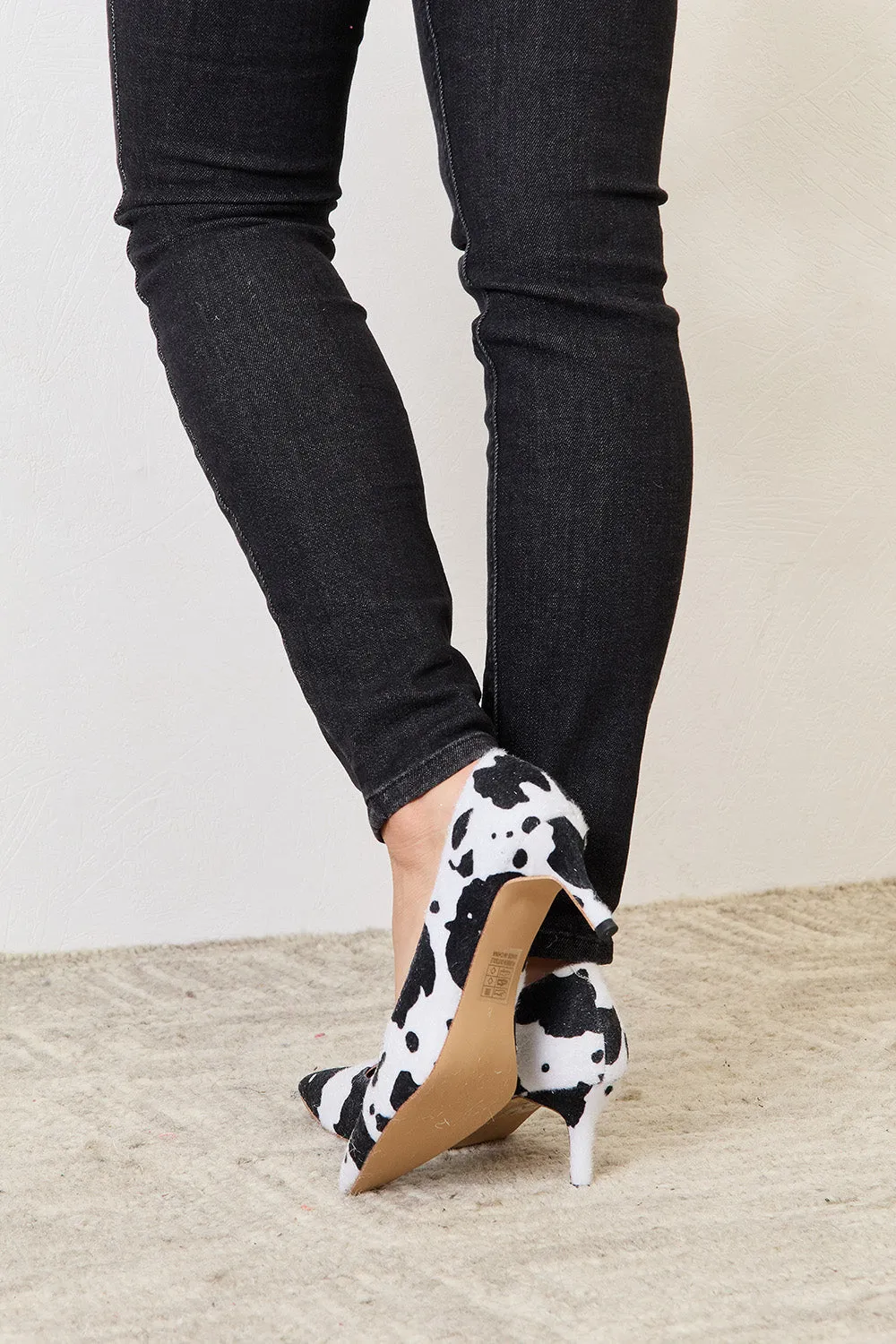 Hazel Blues® |  Melody 2" Closed Toe Heels