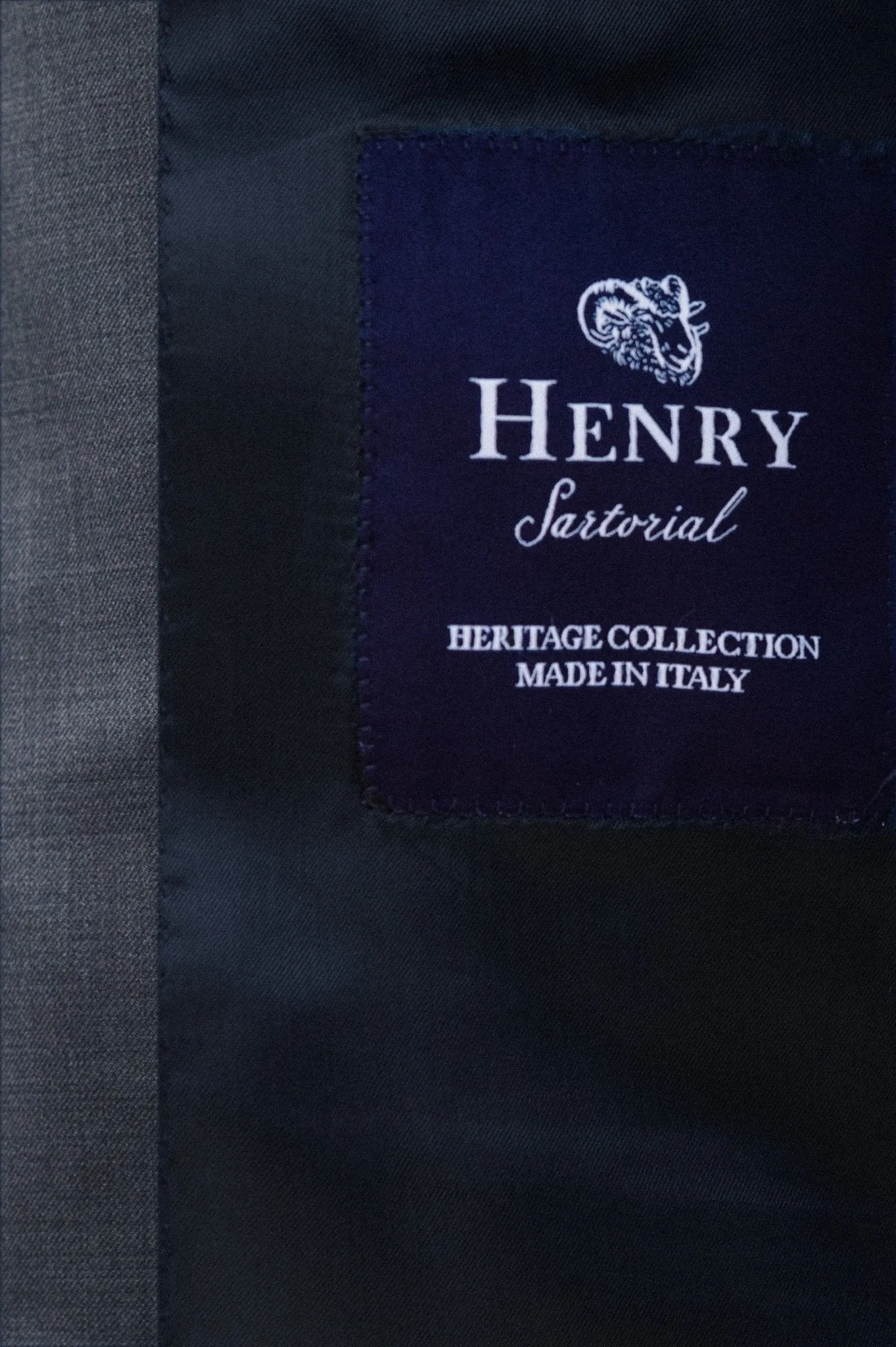 HENRY SARTORIAL HERITAGE Zegna Traveller™ Plain Suit GREY REG