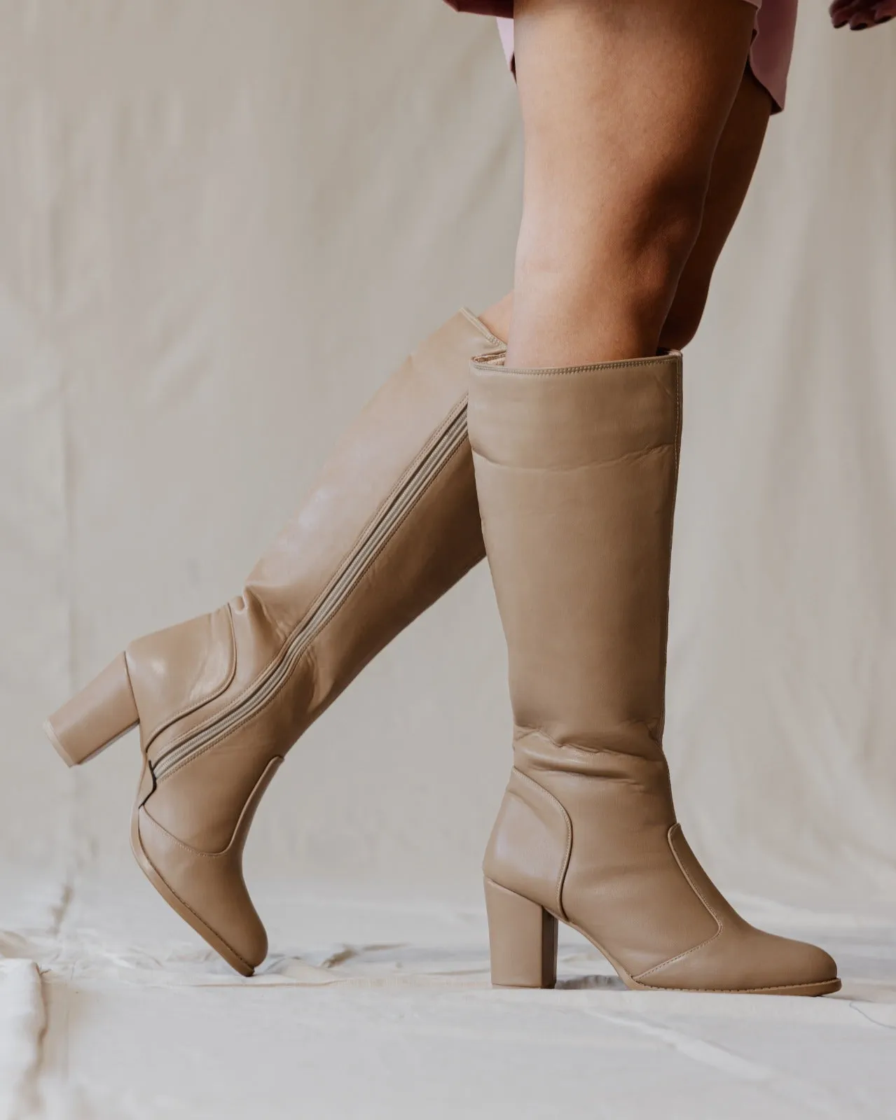 Knee High Leather Boots Cafe