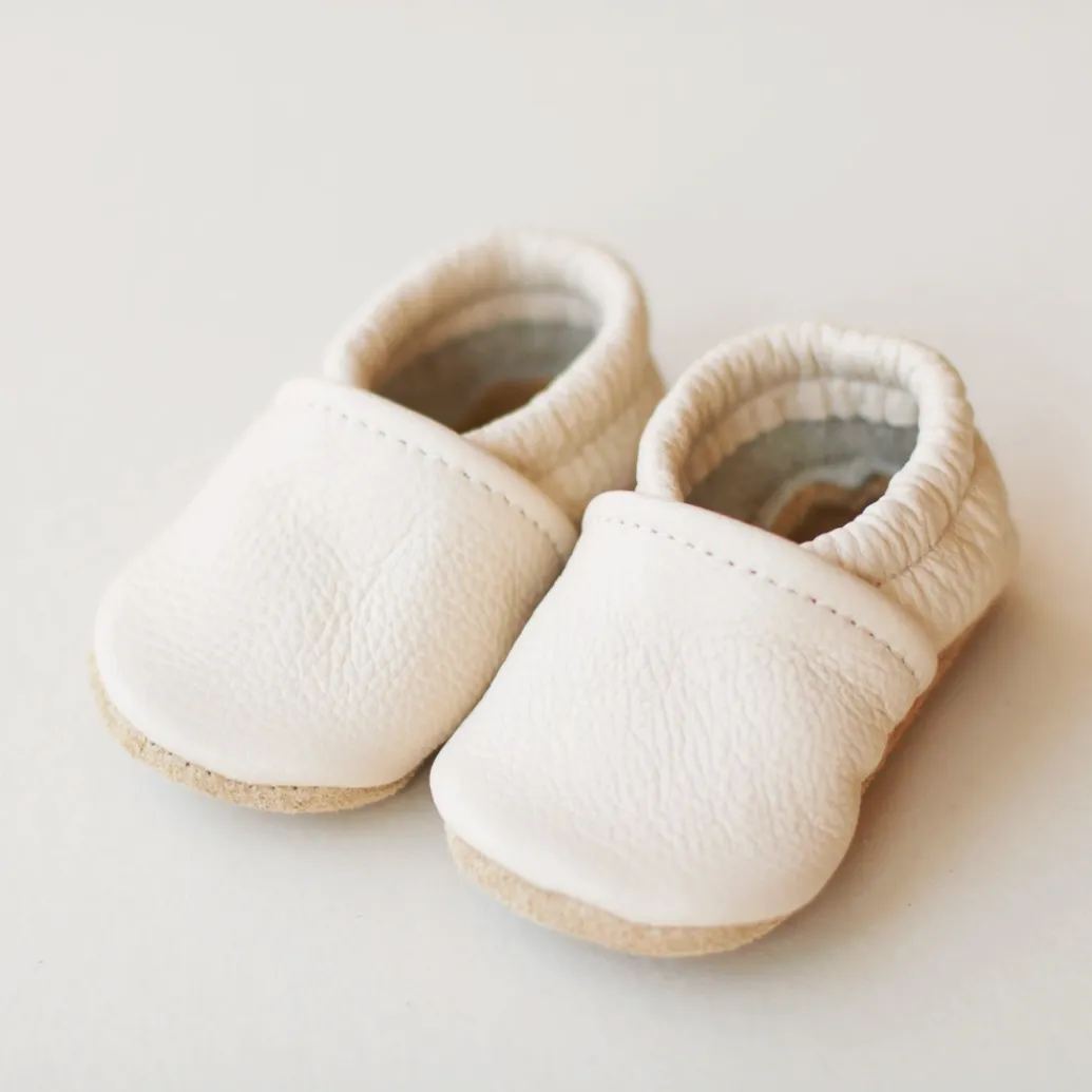 LEATHER SOLFT SOLE MOCCASIN - CREAM