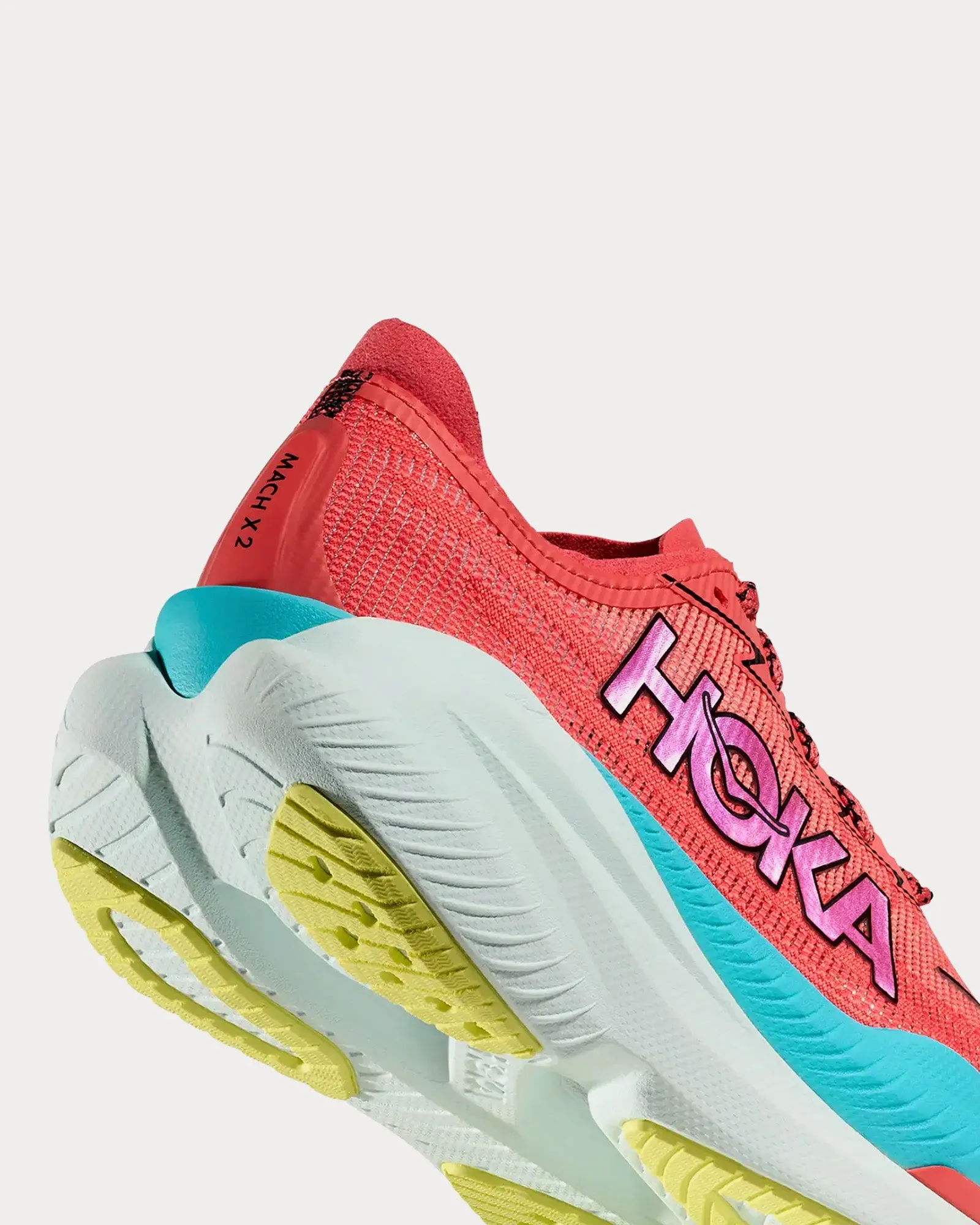Mach X 2 Grapefruit / Electric Coral Running Shoes