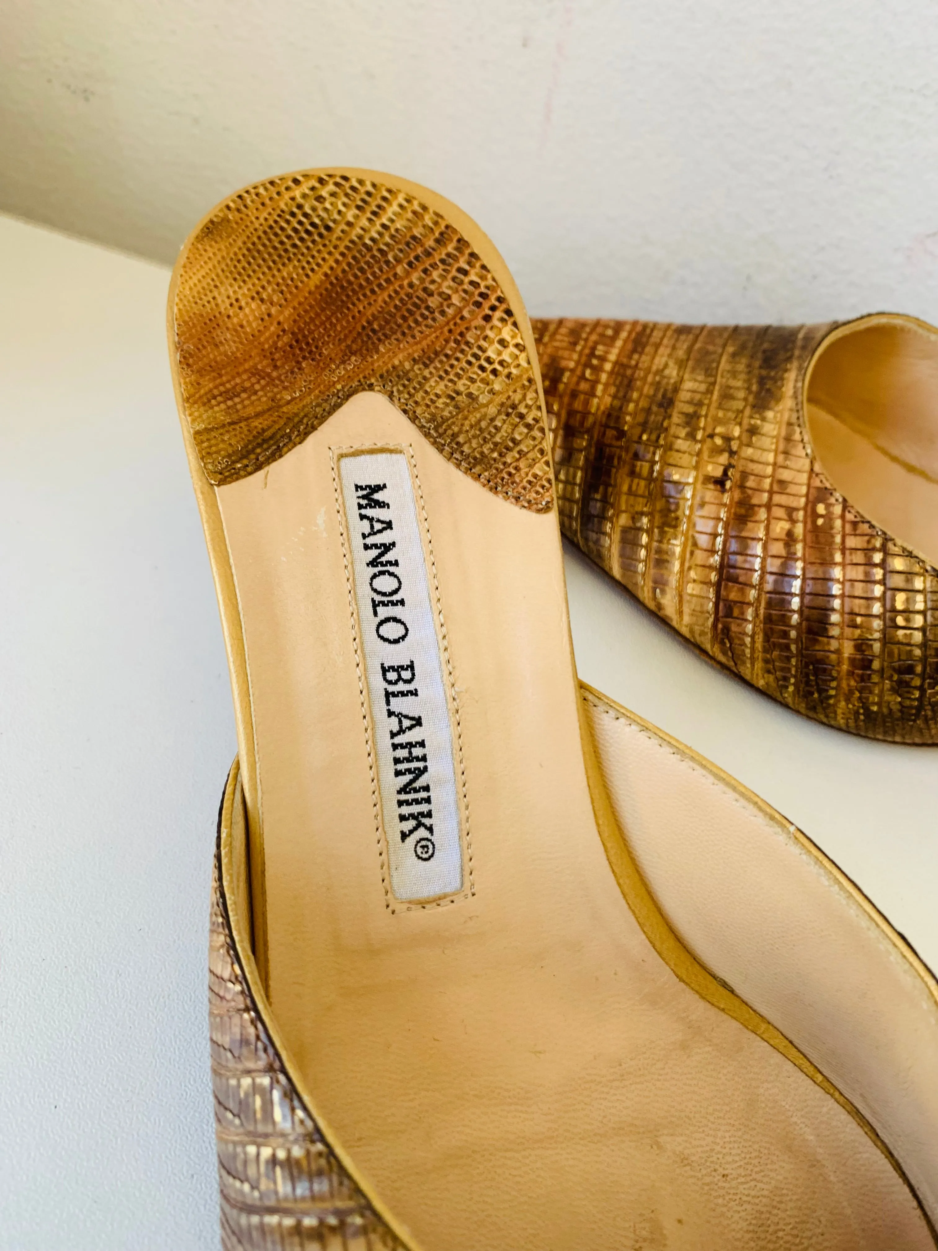 Manolo Blahnik Snakeskin Mules Women’s Shoes Size 37 1/2 In Brown, Tan, and Gold Metallic Detail