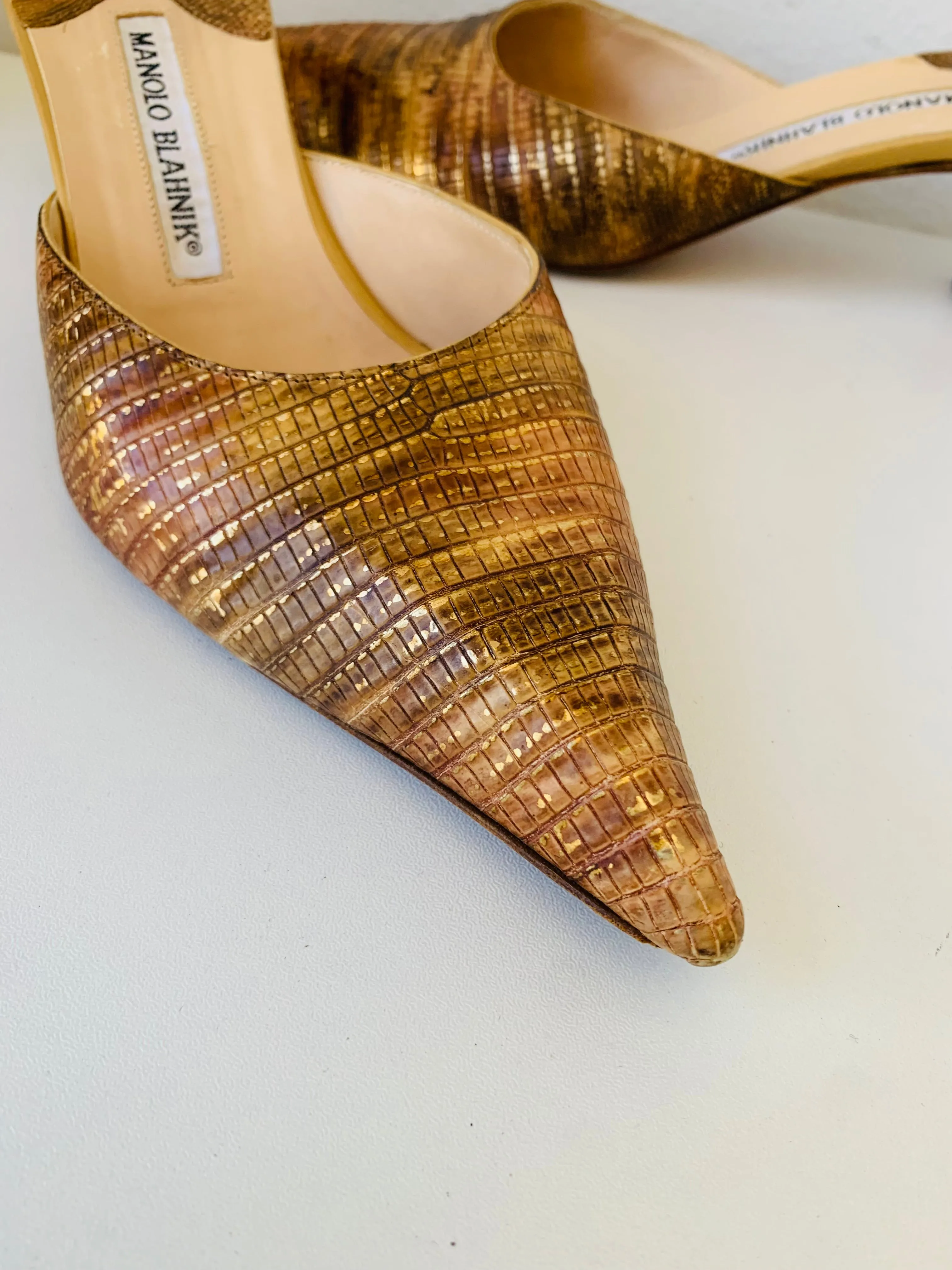 Manolo Blahnik Snakeskin Mules Women’s Shoes Size 37 1/2 In Brown, Tan, and Gold Metallic Detail
