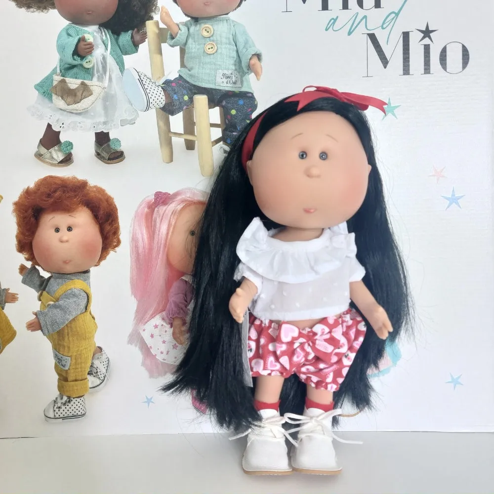 Mia Doll Queen of Hearts