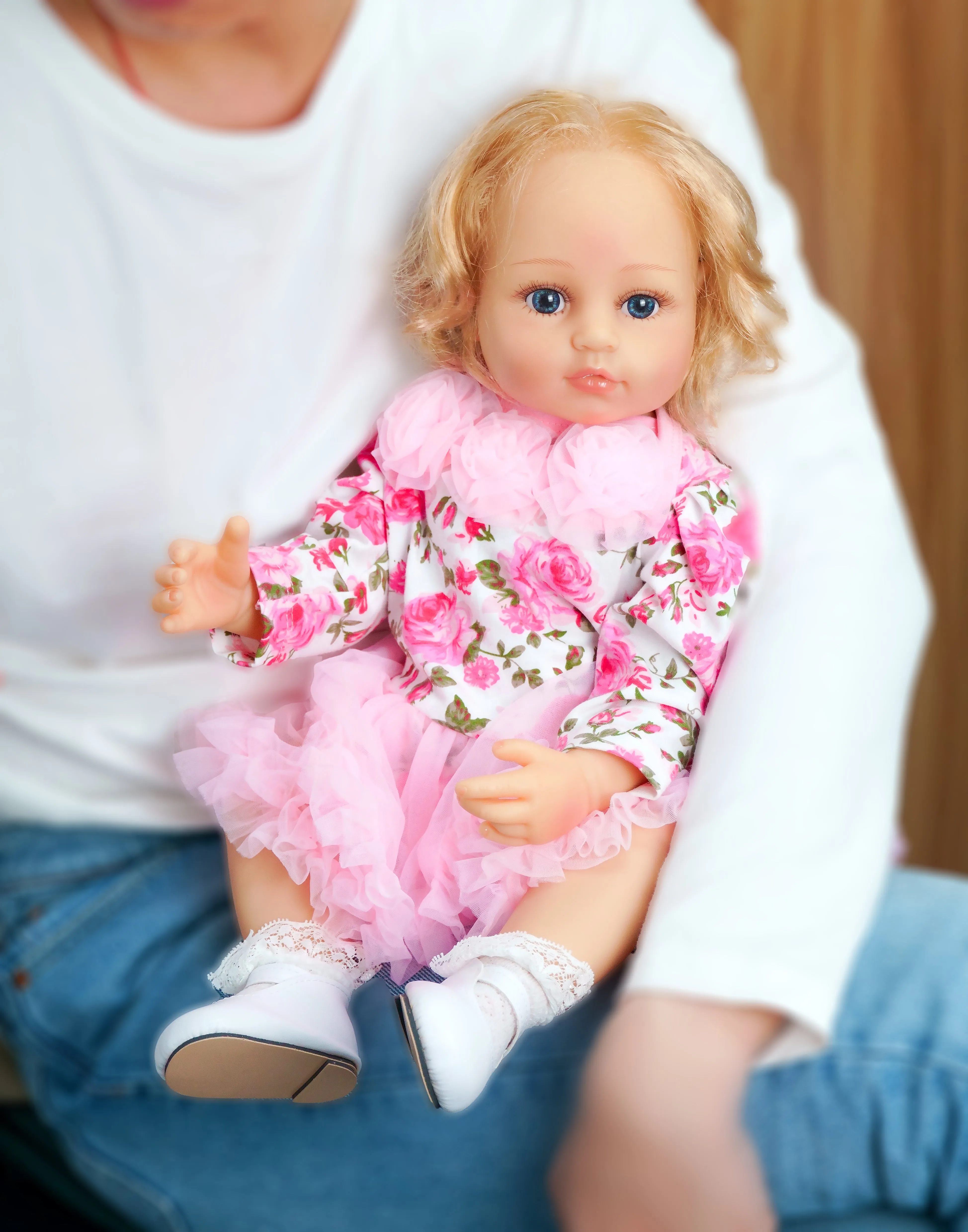 MNMJ Lifelike Reborn Baby Dolls - 22-inch Soft Body Realistic Newborn Baby Dolls Silicone Full Body Real Life Baby Dolls with Feeding Kit Toys Accessories for Ages 3  Year old Girls or Collection