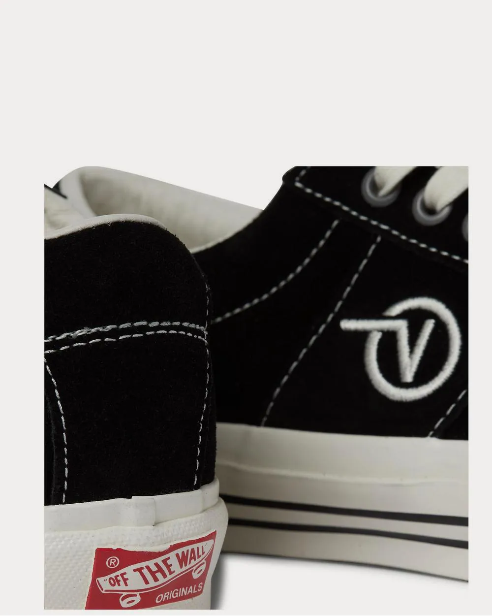 OG Sid LX Suede  Black low top sneakers