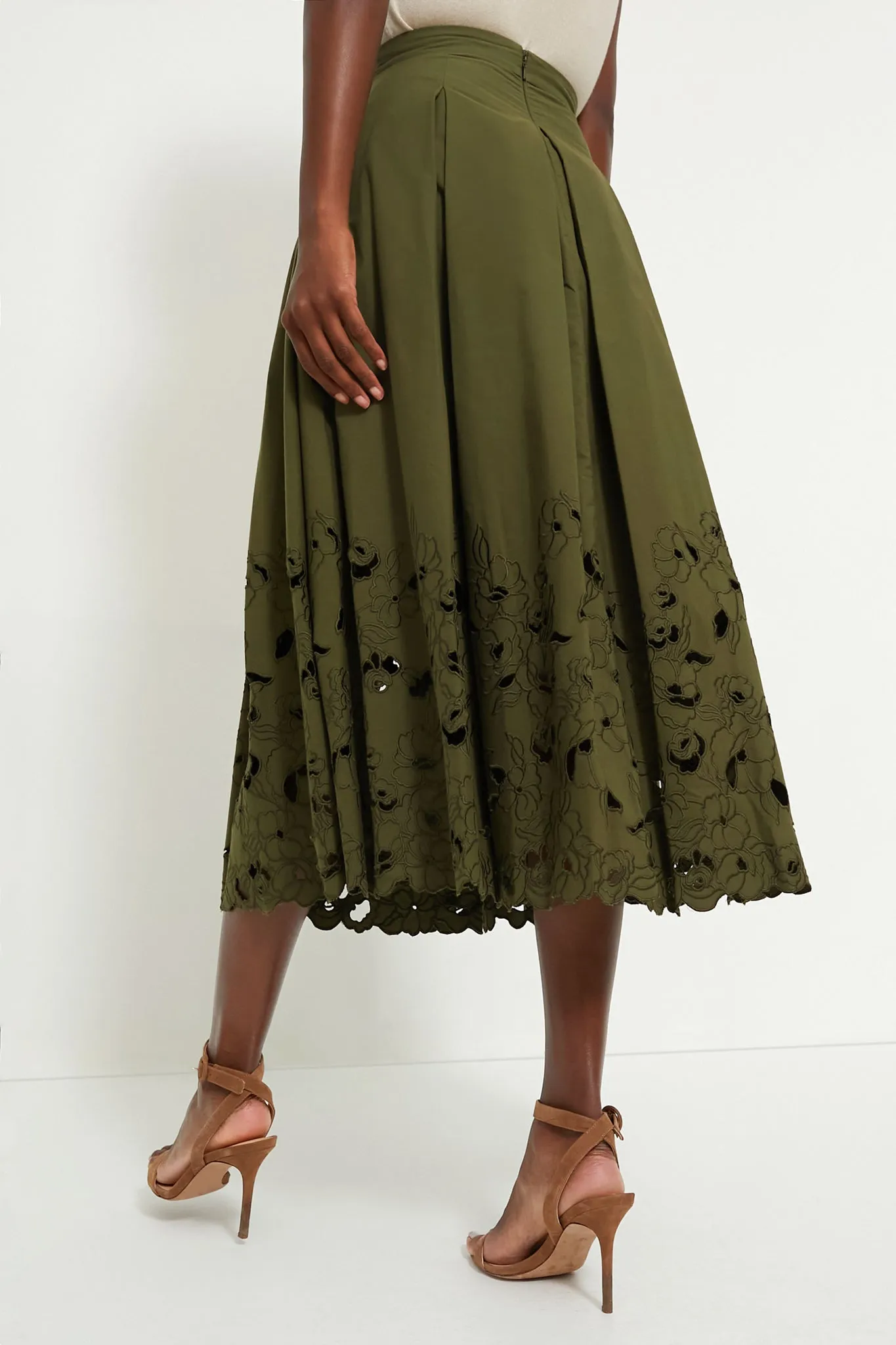 Olive Volume Hem Pleat Detail Skirt