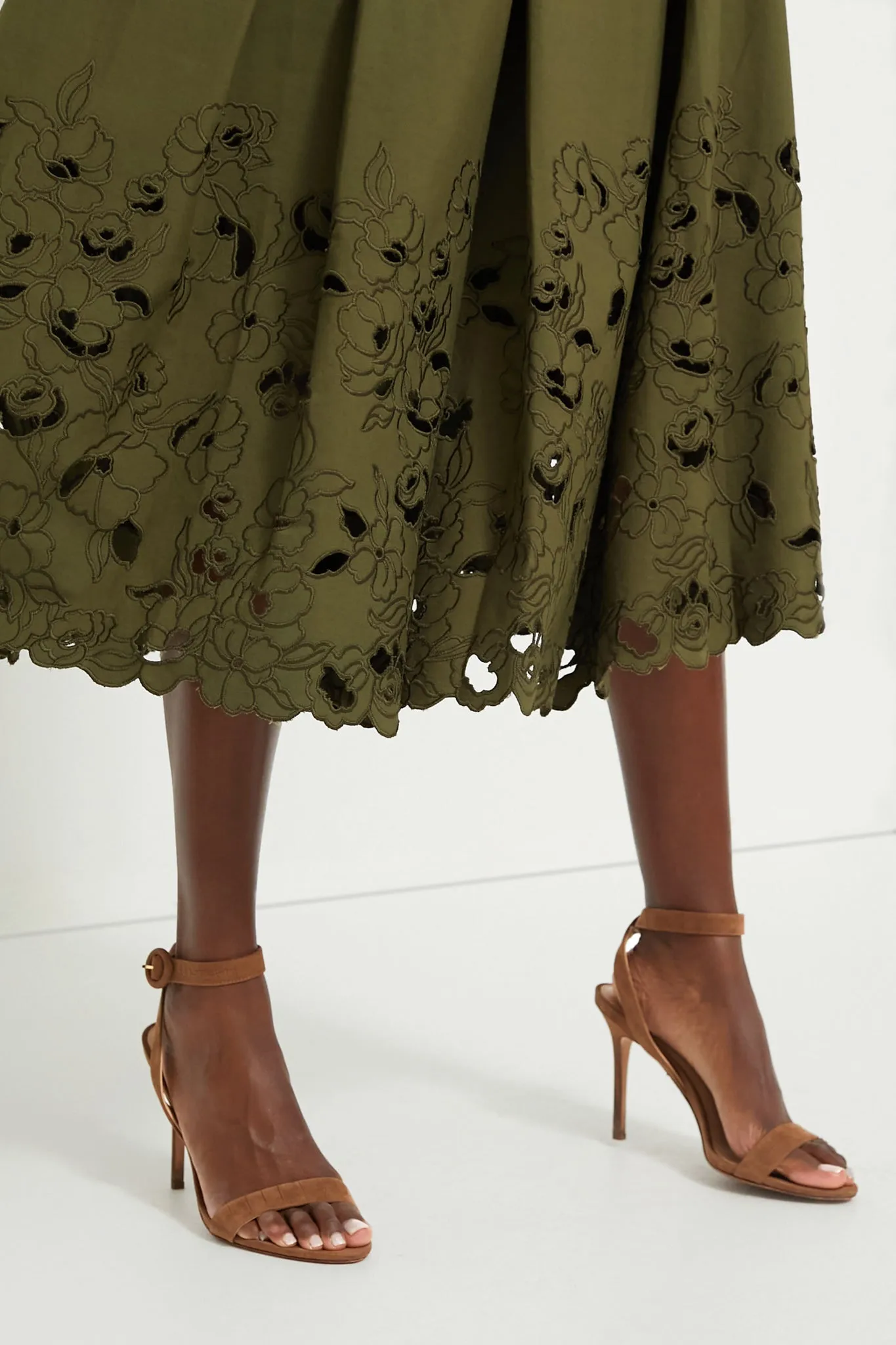 Olive Volume Hem Pleat Detail Skirt