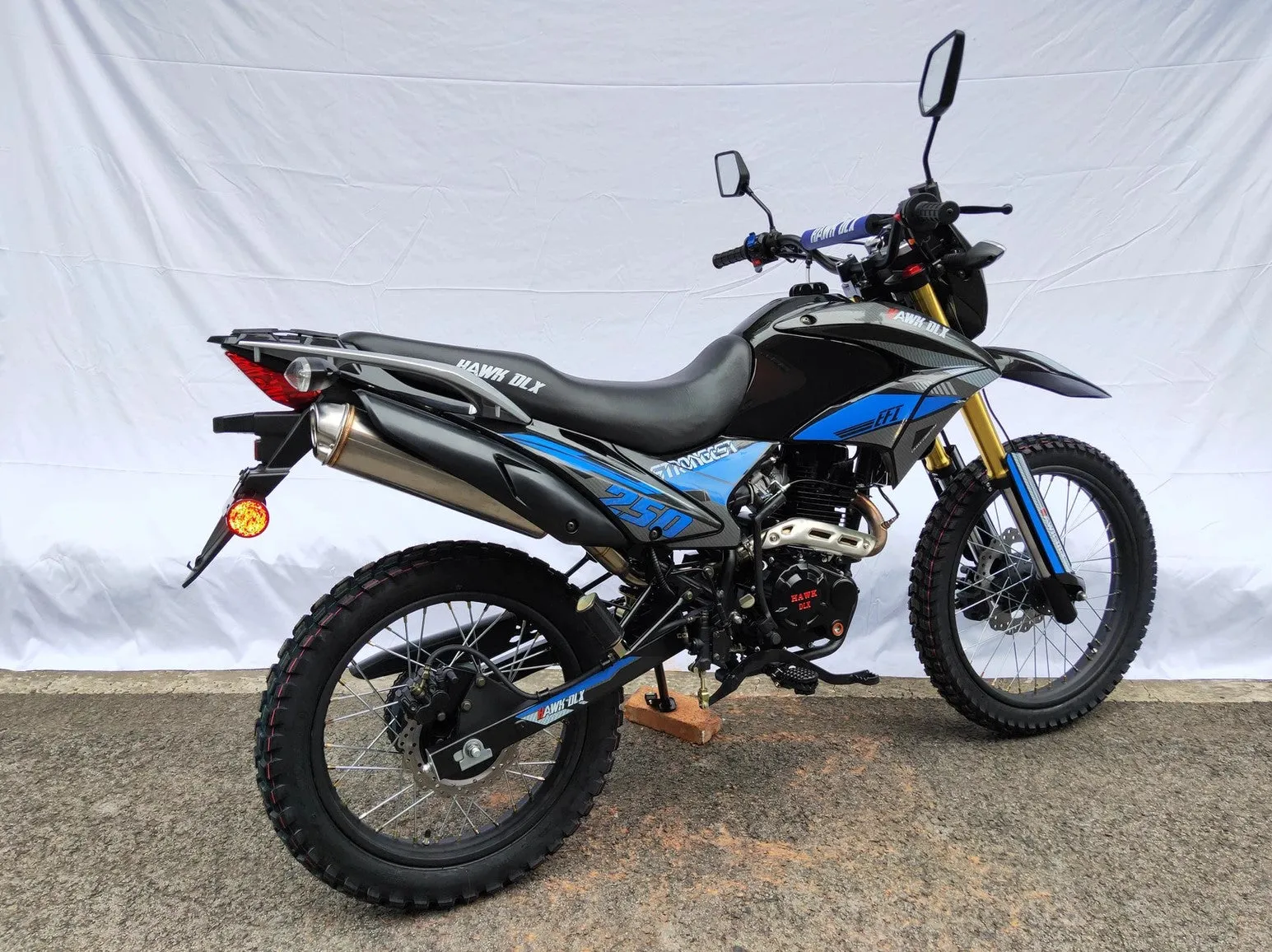 RPS HAWK DLX 250cc Fuel Injected Enduro/Dual Sport 5 Speed, LED headlight and signal lights