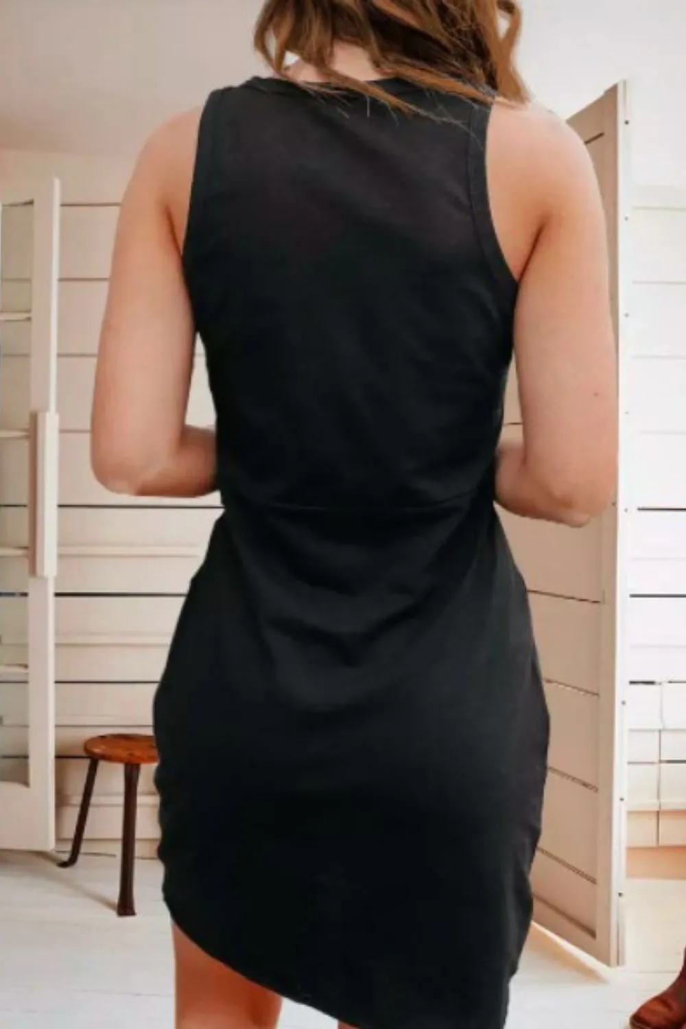 Snap Button Scoop Neck
 Pocket Sleeveless Mini Dress 
In Black