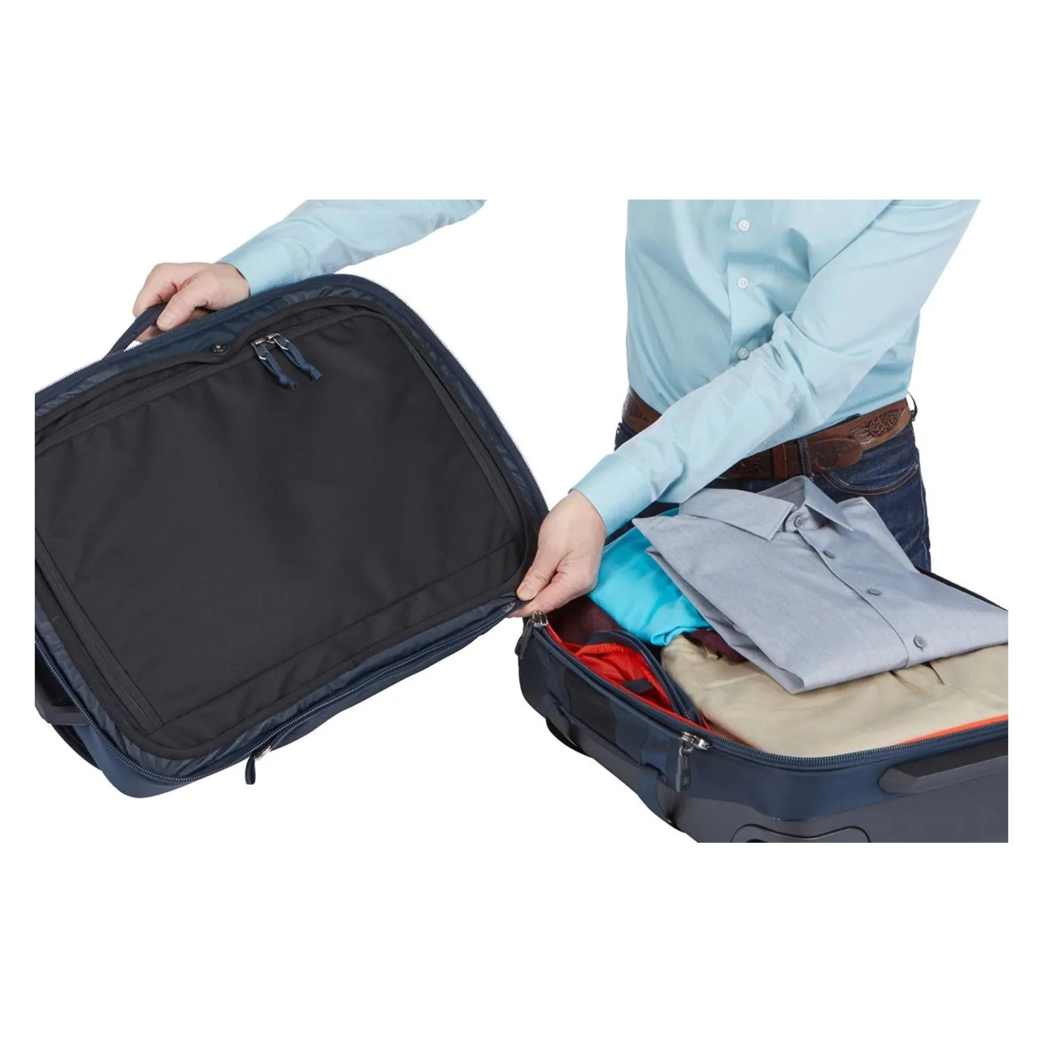 Thule Subterra Carry-On Luggage 22"