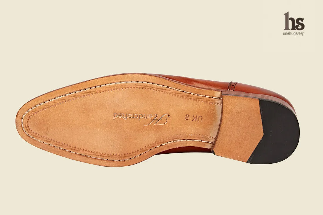 Toecap Oxford With Brogue Punches