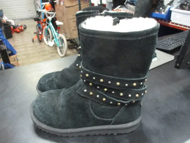Used UGG Snow Boots Sz 4