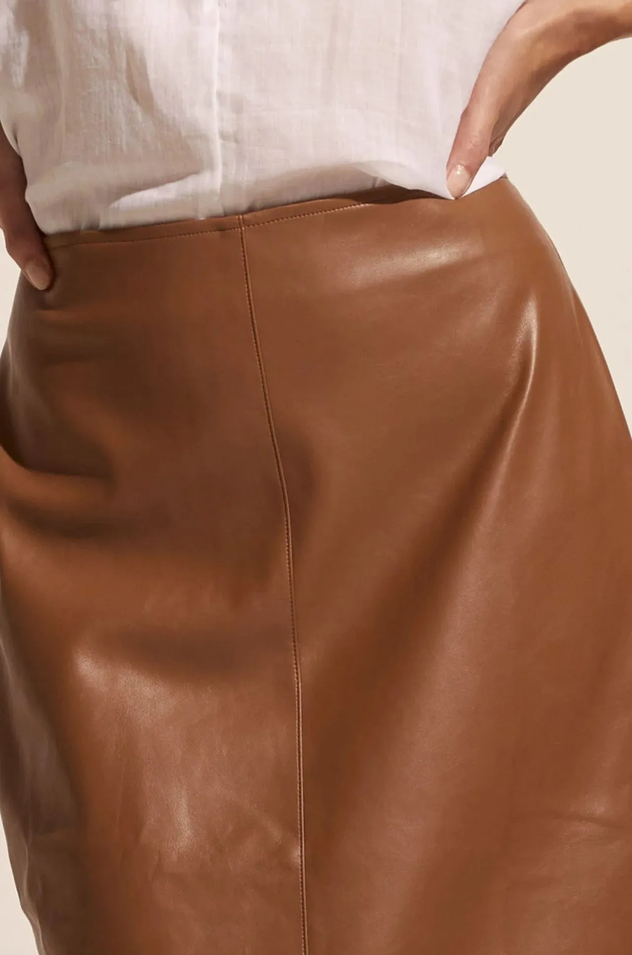 zoe kratzmann - vortex skirt in caramel